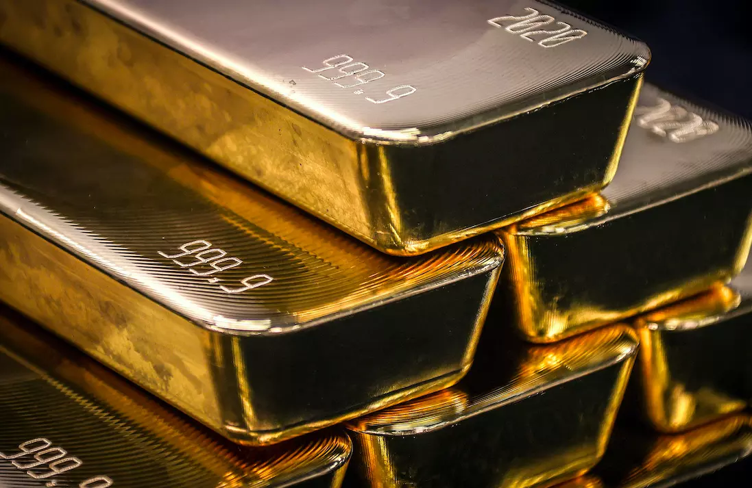 Import of Gold Without Invoices and Declarations Amounts to Smuggling: Telangana HC Import of Gold Without Invoices and Declarations Amounts to Smuggling: Telangana HC
