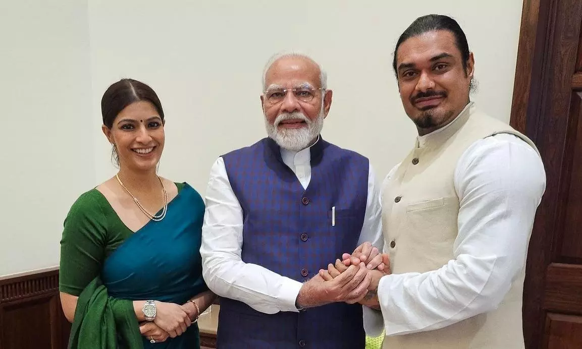 Varalakshmi Sarathkumar invites PM Modi to her wedding