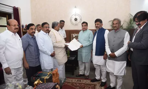 Karnataka: CM Siddaramaiah calls on Gadkari, seeks approval for Shiradi Ghat tunnel Karnataka: CM Siddaramaiah calls on Gadkari, seeks approval for Shiradi Ghat tunnel