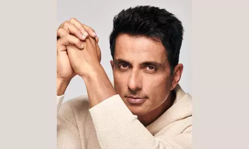 Sonu Sood Cheers for Team India Ahead of World Cup Finals