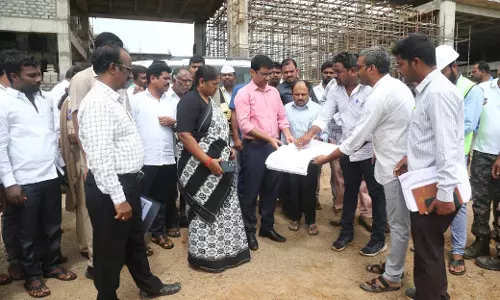 Telangana Minister Seethakka Urges Acceleration of Mulugu District Projects
