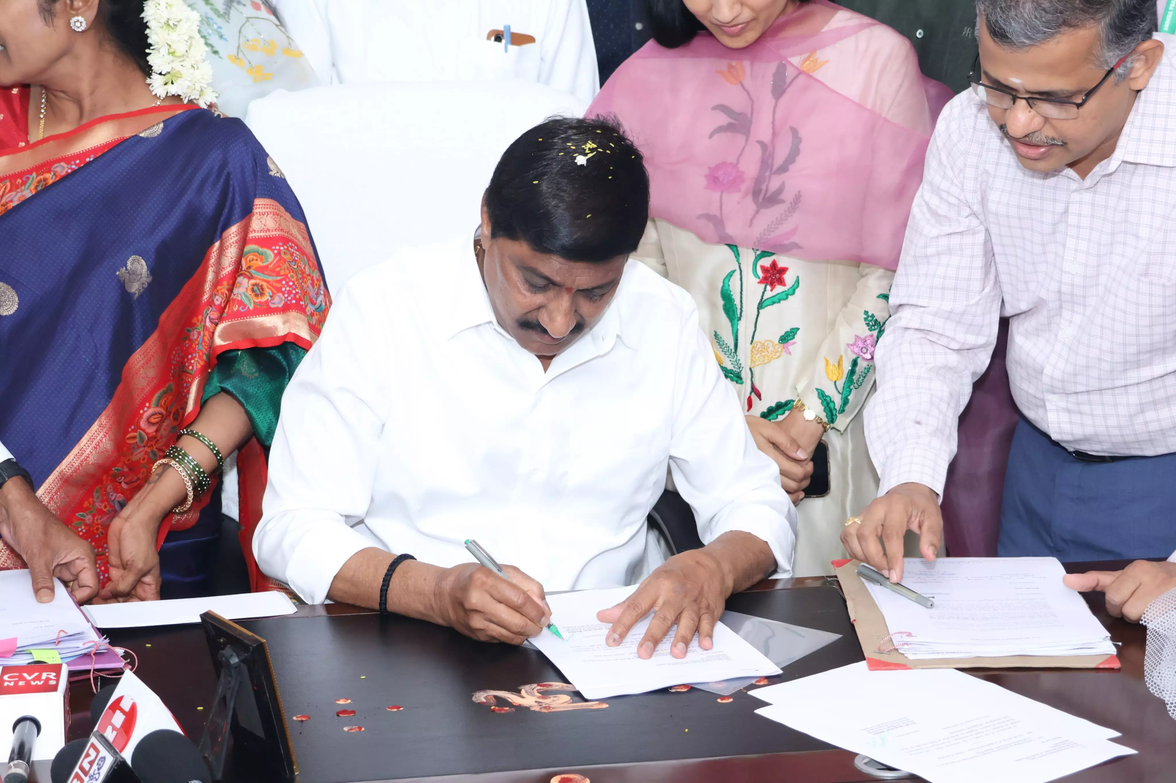 Vigilance probe against corrupt on written complaints: R&B minister Vigilance probe against corrupt on written complaints: R&B minister