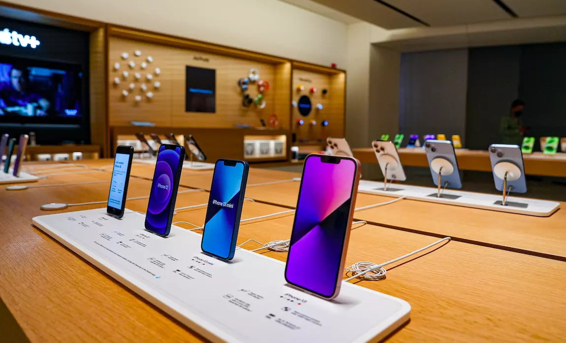 Lower Taxes Through GST Bring Cheer to People