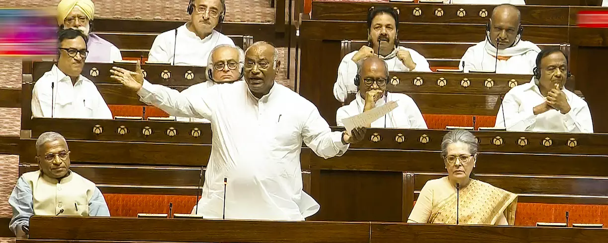 Mallikarjun Kharge Tears Into Modi, RSS Over Pre-Poll Speeches Mallikarjun Kharge Tears Into Modi, RSS Over Pre-Poll Speeches