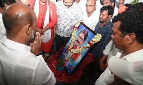 Last Rites of Ex-Adilabad MP Ramesh Rathod Performed