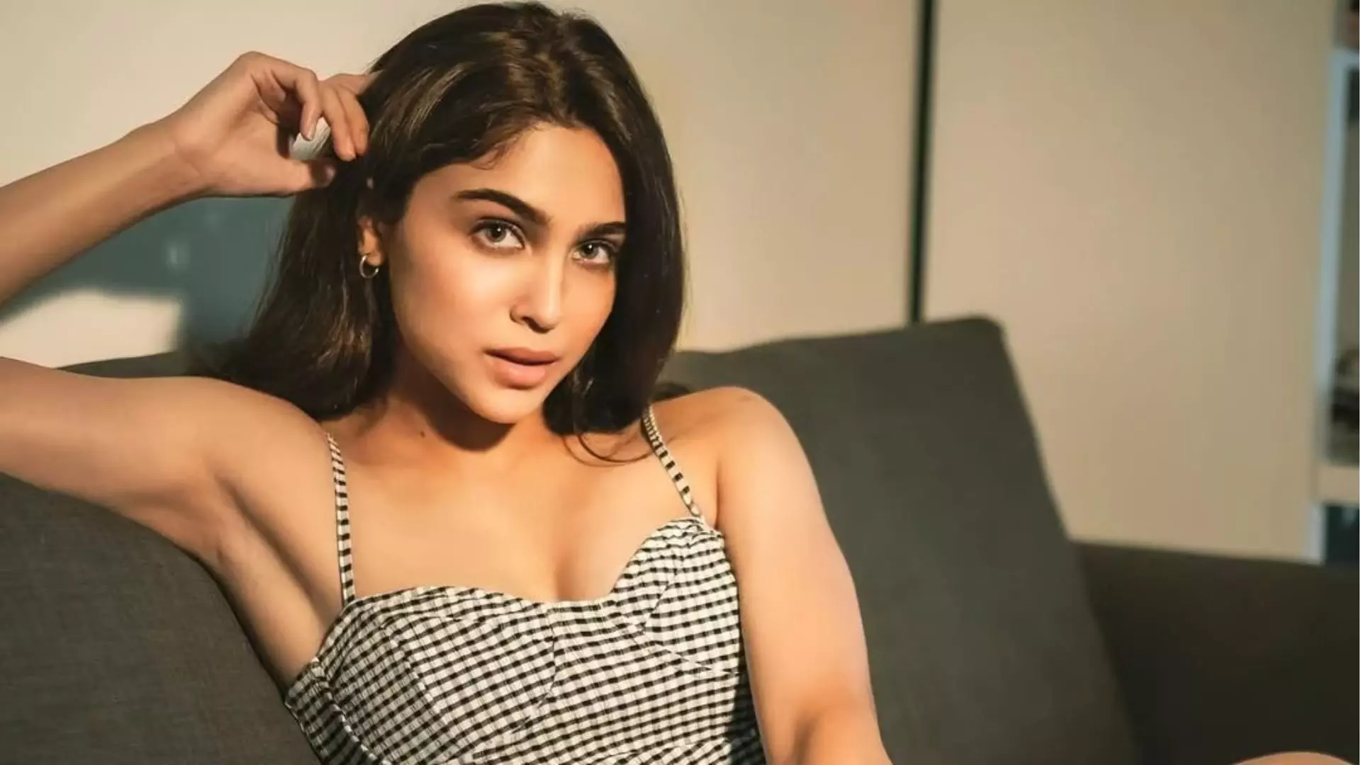 Munjya Actress Sharvari Tops IMDb’s Popular Indian Celebrities List