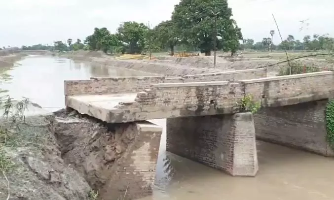 Officials put on high alert in Bhupalpally, Mulugu districts Officials put on high alert in Bhupalpally, Mulugu districts