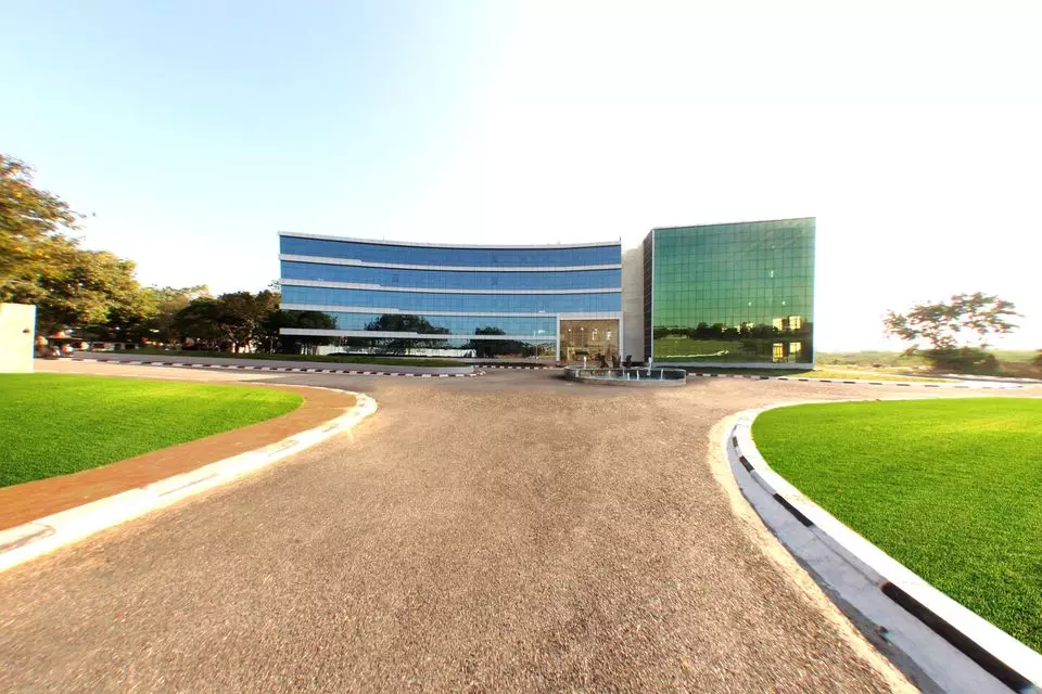 SVS Group Withholds Certificates over Non-payment of Dues SVS Group Withholds Certificates over Non-payment of Dues