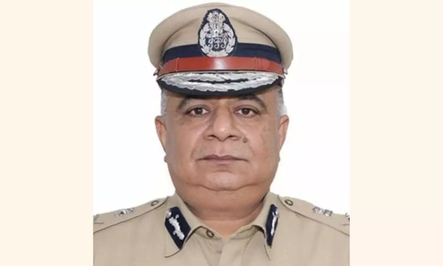 Stern action against pub, bar owners for encouraging drugs: Telangana DGP Ravi Gupta Stern action against pub, bar owners for encouraging drugs: Telangana DGP Ravi Gupta