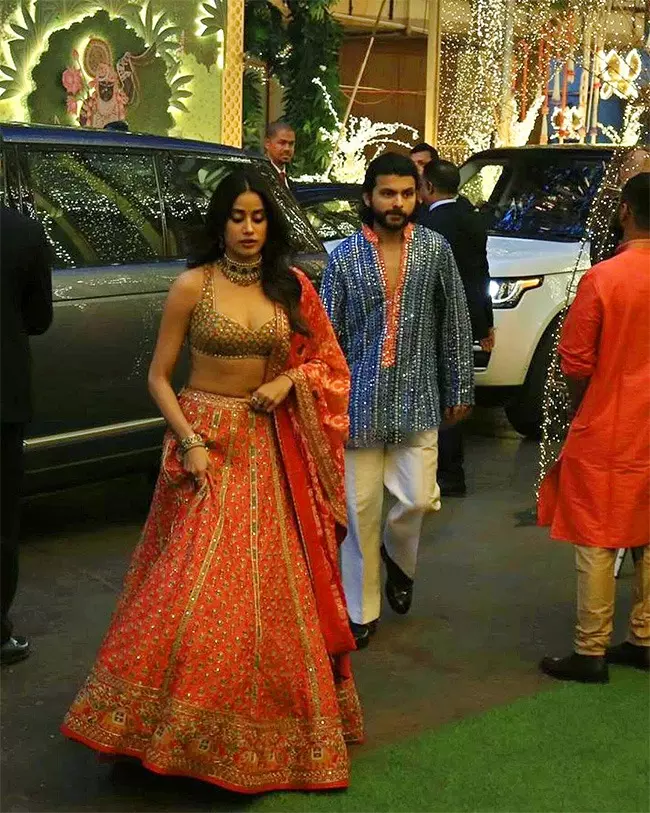 Bollywood beauty Janhvi dazzles at the Ambani wedding