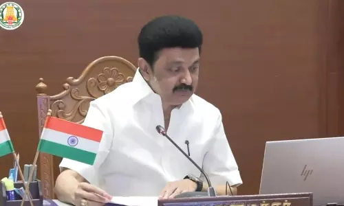 Tamil Nadu CM speaks to beneficiaries under Neengal Nalama