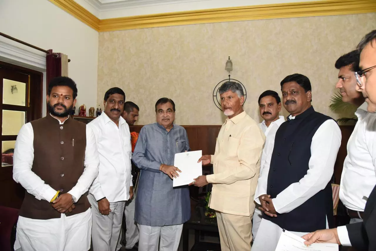 Vijayawada eastern bypass gets centre’s in-principle approval Vijayawada eastern bypass gets centre’s in-principle approval