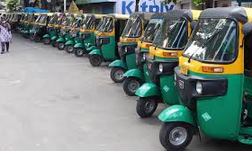 Autorickshaw drivers take out rally against RTA, cops