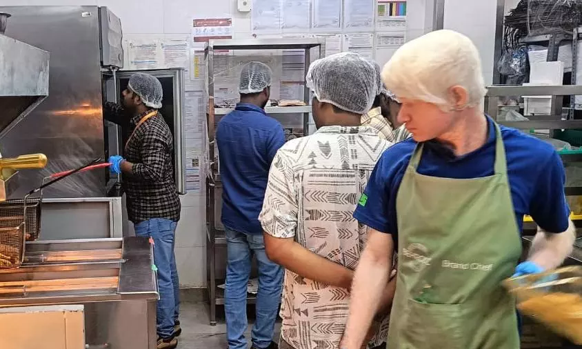 Hyderabad: Food Inspections Find Expired Items at Online Kitchens Hyderabad: Food Inspections Find Expired Items at Online Kitchens