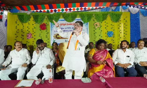 7,134 saplings to be planted in GHMC, says Ponnam 7,134 saplings to be planted in GHMC, says Ponnam