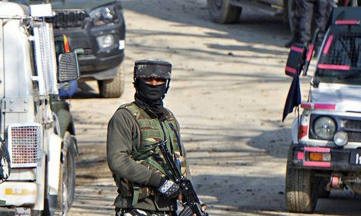 Kathua Terror Attack: 24 Locals Detained for Questioning; No Trace of Attackers Kathua Terror Attack: 24 Locals Detained for Questioning; No Trace of Attackers