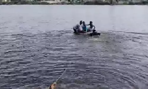 Locals Rescue Father, Three Children from Drowning in Abdullapurmet Lake