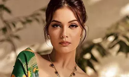 Bollywood actress Divya Agarwal accused of not paying brokerage fee?