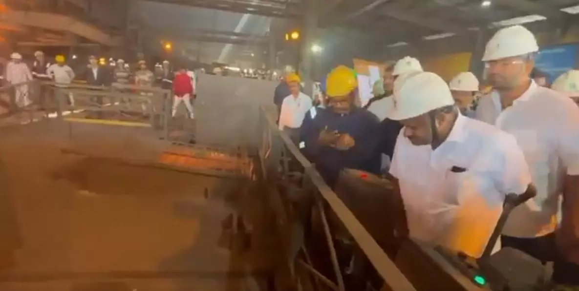 No question of privatisation of Vizag Steel Plant: HD Kumaraswamy No question of privatisation of Vizag Steel Plant: HD Kumaraswamy
