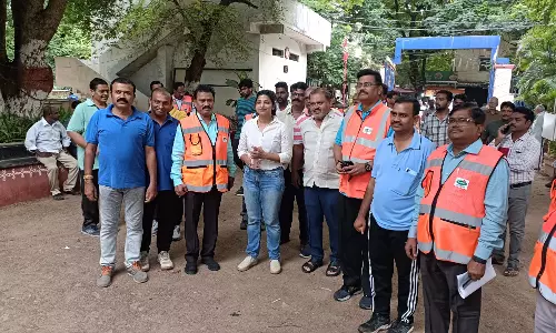 GHMC chief tells staff to resolve park woes