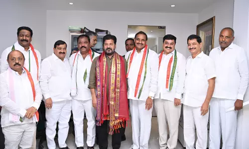 Another BRS MLA Arekapudi Gandhi Joins Congress