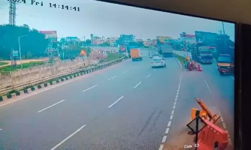 Cyberabad: Biker Bears The Brunt of Reckless Lorry Driver