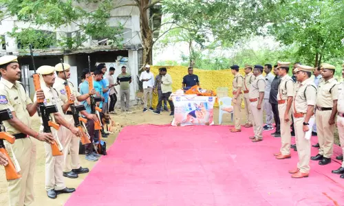 Sircilla police pay tribute to sniffer dog Tango