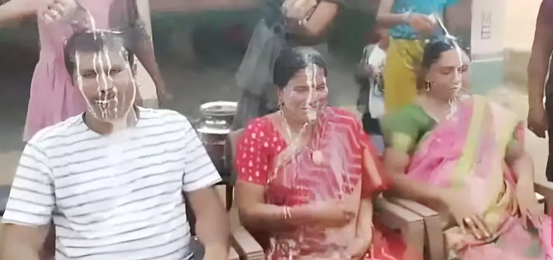 Telangana: Students Bid Farewell to Transferred Teachers with Ksheerabhisekham Telangana: Students Bid Farewell to Transferred Teachers with Ksheerabhisekham