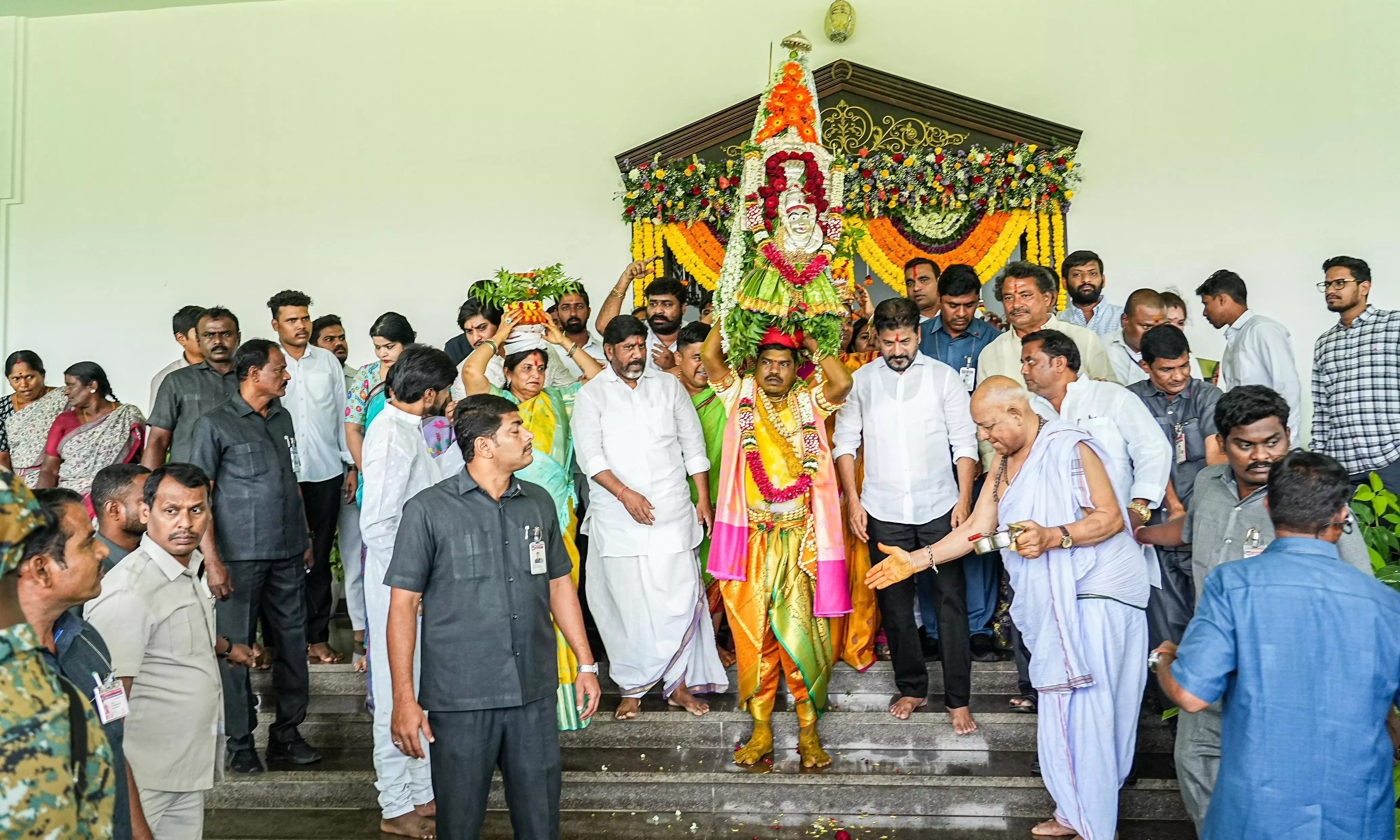 Telangana: Top Congress Politicians Celebrate Bonalu