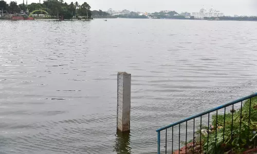 Hussainsagar’s water levels reach FTL due to heavy rainfall in Hyderabad