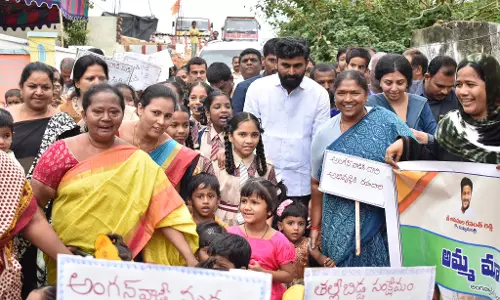 Minister Seethakka Announces Retirement Package for Anganwadi Teachers and Helpers