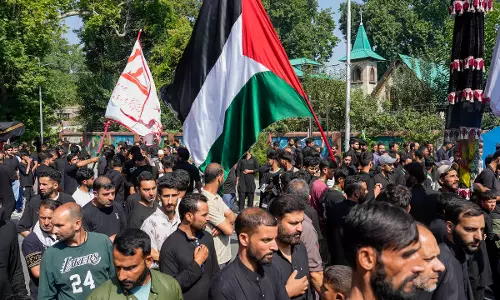 J&K encounter: Police launches probe into civilians closeness