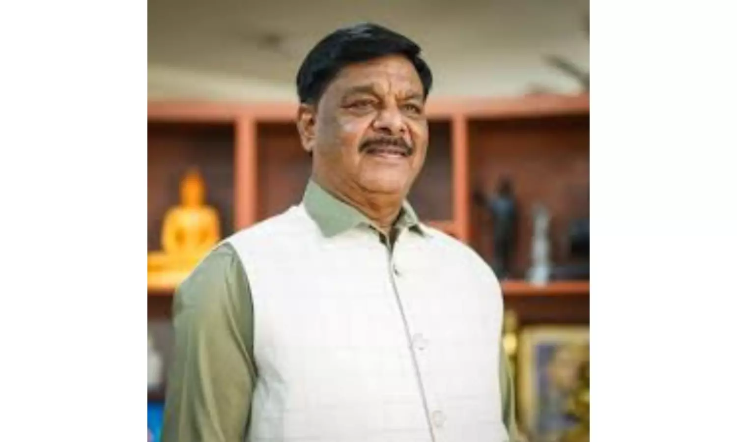 Karnataka govt. orders closure of mall for 7 days for denying entry to farmer over his attire