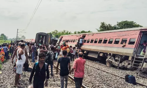 Chandigarh-Dibrugarh Express Derails in Uttar Pradeshs Gonda; 2 Dead, 20 Injured Chandigarh-Dibrugarh Express Derails in Uttar Pradeshs Gonda; 2 Dead, 20 Injured