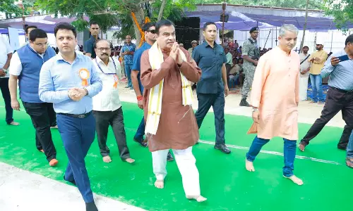 Nitin Gadkari worships at Sri Venkateswara temple in Tirupati