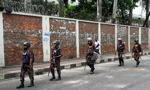 Over 200 stranded Indians escape from Bangladesh through Meghalaya check post