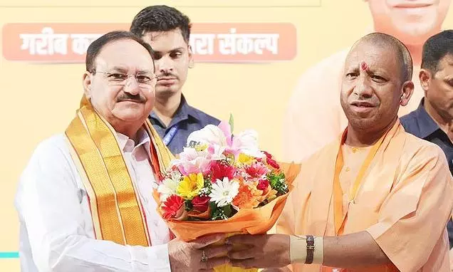 BJP not keen on axing Adityanath BJP not keen on axing Adityanath
