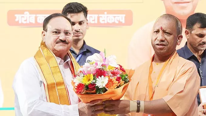 BJP not keen on axing Adityanath BJP not keen on axing Adityanath