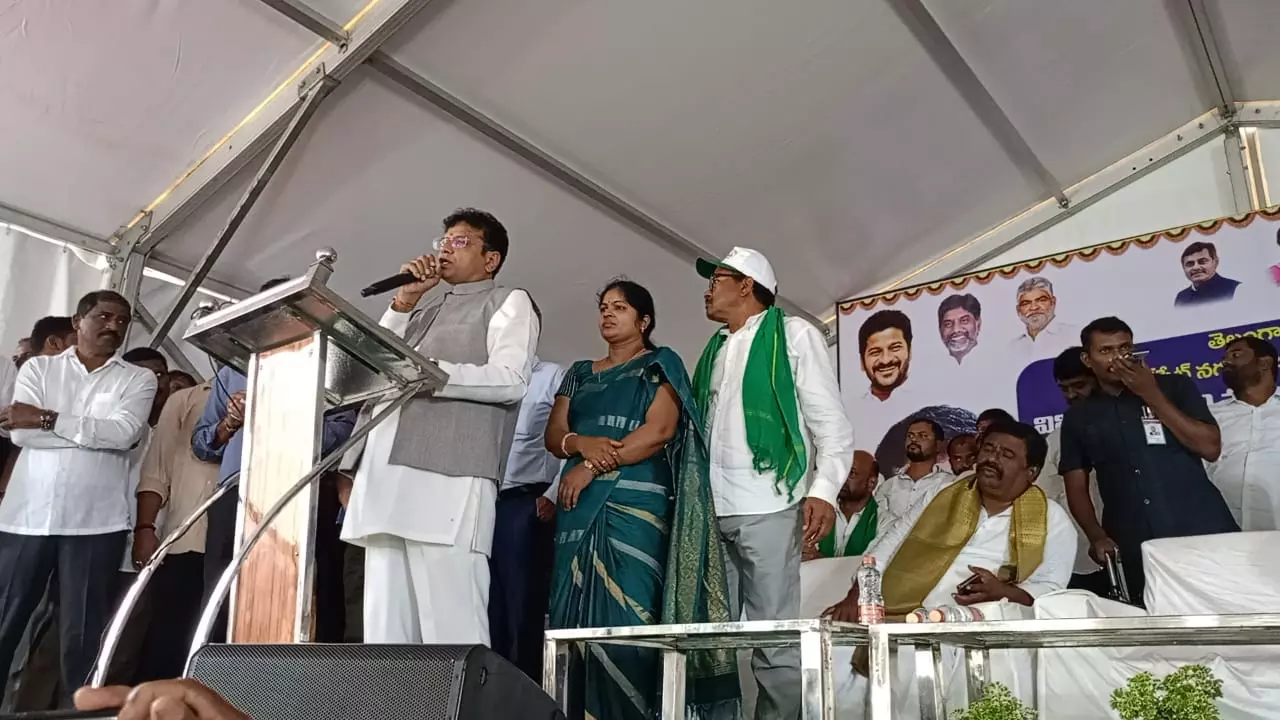 Rs 2 Lakh Farm Loan Waiver Is the Biggest Welfare Programme in the Country, Claims IT and Industries Minister D Sridhar Babu Rs 2 Lakh Farm Loan Waiver Is the Biggest Welfare Programme in the Country, Claims IT and Industries Minister D Sridhar Babu