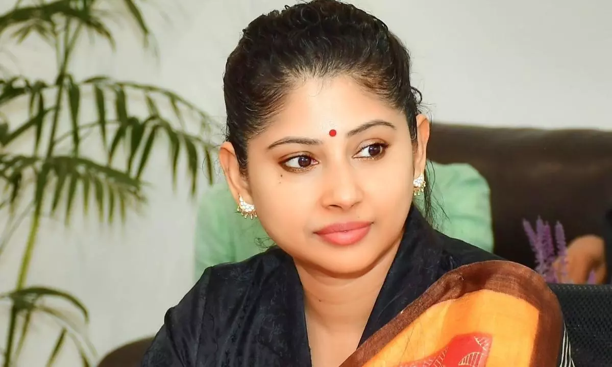 Smita Sabharwal’s Tweet Draws All-round Condemnation Smita Sabharwal’s Tweet Draws All-round Condemnation