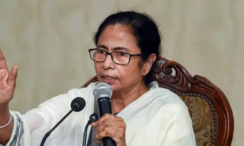 Will offer shelter to anyone in distress who comes knocking on our door: Mamata on Bangla situation