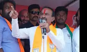 Etala Rajendar extends support to the demands of Blacksmiths and Carpenters Etala Rajendar extends support to the demands of Blacksmiths and Carpenters