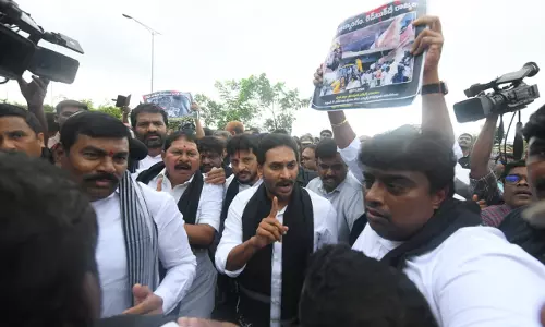 AP assembly session begins amid protests by YSRCP legislators