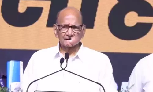 Sharad Pawar Slams Mahayuti Alliance for ‘Funds-For-Votes’ Offers Sharad Pawar Slams Mahayuti Alliance for ‘Funds-For-Votes’ Offers