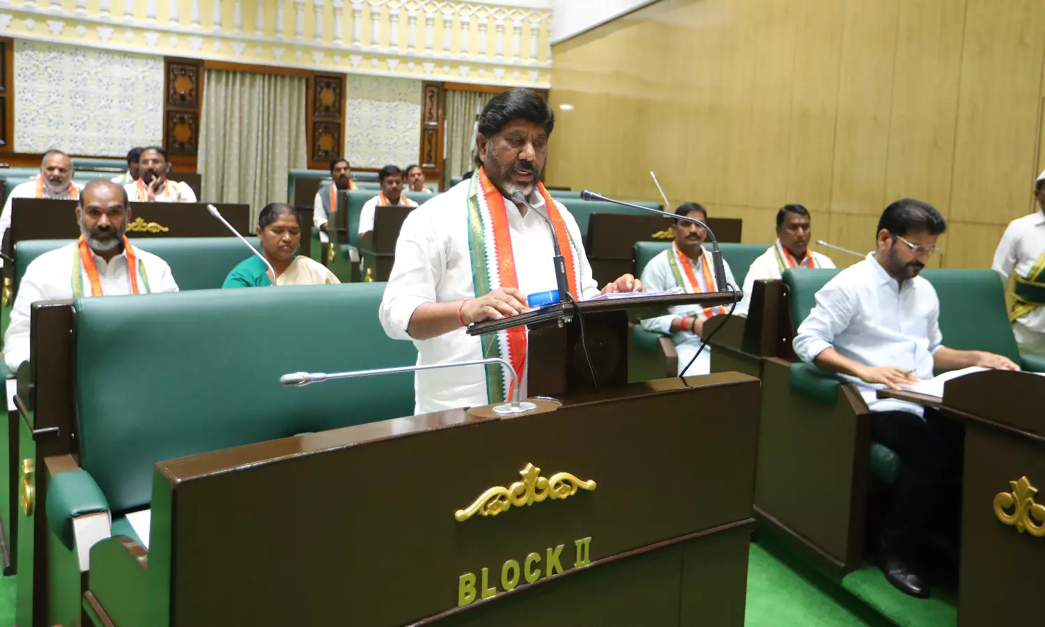 Congress to address economic gap Congress to address economic gap