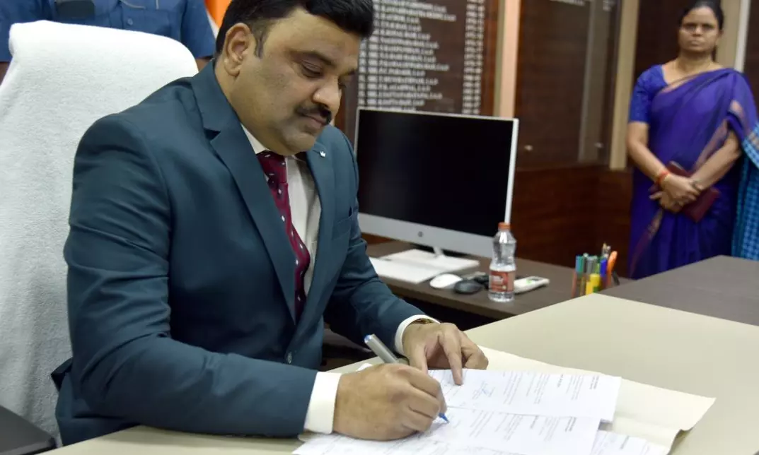 51 black spots identified on Kurnool roads: Collector orders action