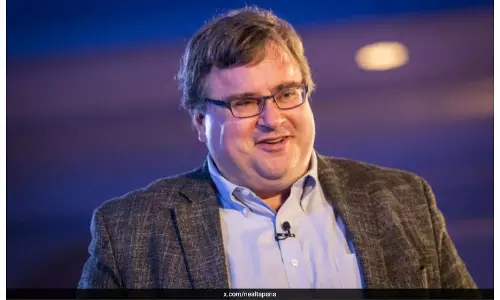 LinkedIn co-founder Reid Hoffman predicts death of 9-5 jobs soon