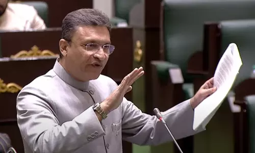 Honour Manifesto Promises Despite Financial Crunch,  Owaisi Tells Telangana Govt.