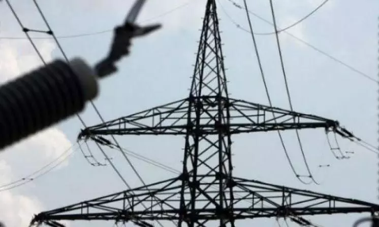 Two boys suffer electric shock in Begum Bazar