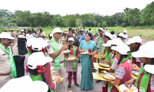 Ramagundam CP Urges People to Join ‘Each One Plant One’ programm Ramagundam CP Urges People to Join ‘Each One Plant One’ programm